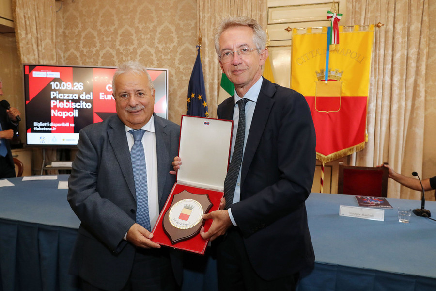 Il Presidente Fipac Giuseppe Manfredi e il Sindaco di Napoli Gaetano Manfredi Il Presidente Fipac Giuseppe Manfredi e il Sindaco di Napoli Gaetano Manfredi