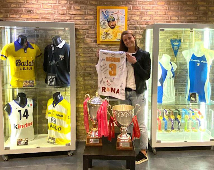 Roma: La capitana della neo promossa Volley Club Marta Bechis dona la maglia al Museo dello Sport