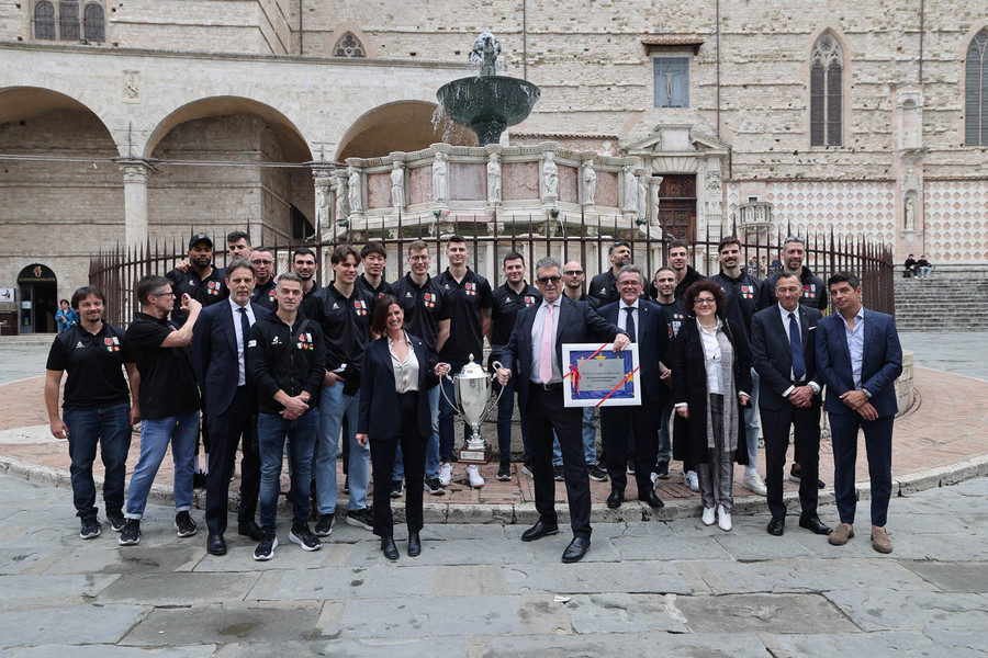 Perugia: La Champions in città, onori istituzionali tra Comune e Regione, “con il cuore in campo e la città nel cuore”