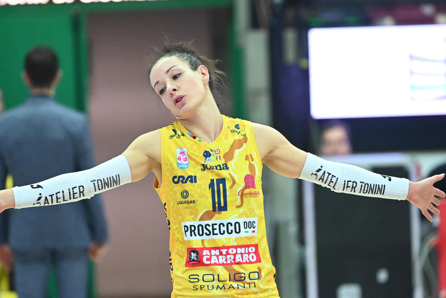 Intramontabile Monica De Gennaro, libero dell'Imoco