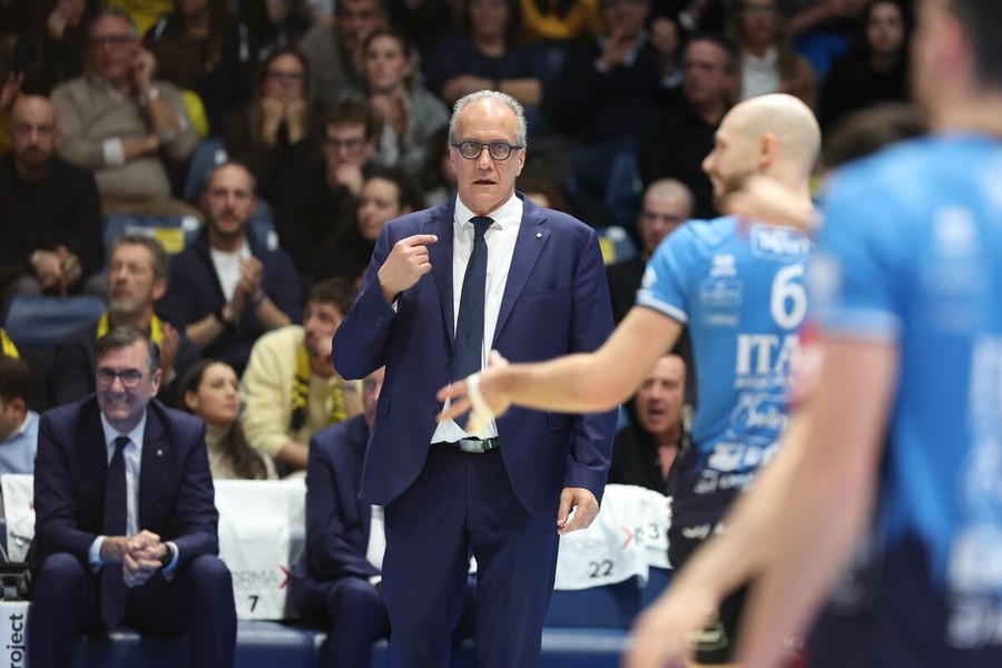 Coach Marcelo mendez