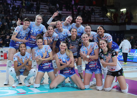 Novara al completo vince