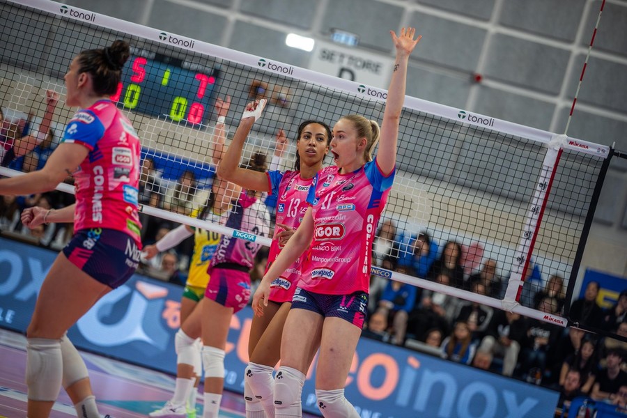 Wevza Cup: Anne Buijs ne fa 42! e porta Novara in Challenge Cup