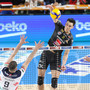 Nikolov 30 punti