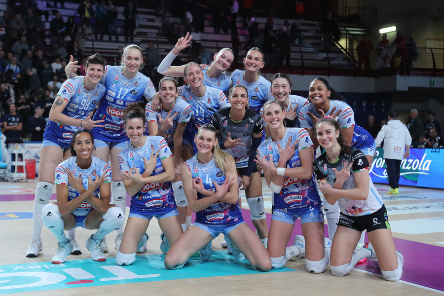 Novara al completo vince