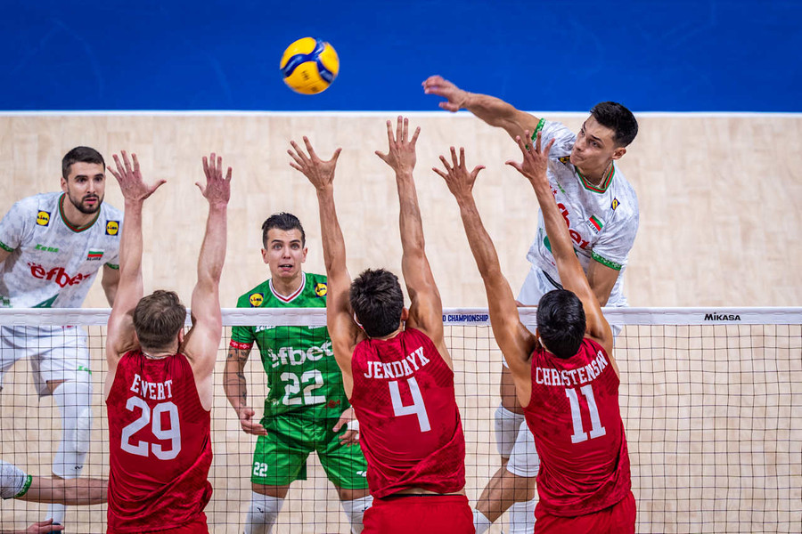 Mondiali: Colpaccio Bulgaria. Da 0-2 a 3-2 con gli USA. Blengini e c. in semifinale