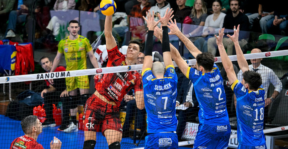 Superlega: La Lube mantiene la promessa... Successo netto in Piemonte e super Loeppky