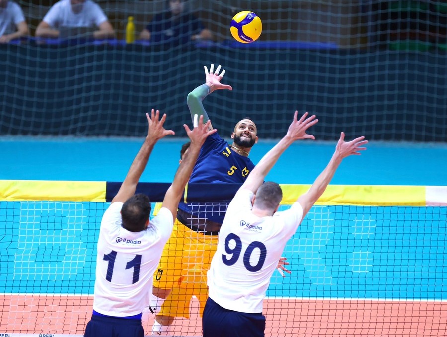 Amichevoli: Modena - Cuneo 3-0. 17 punti per Juantorena