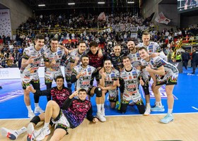 Superlega: Perugia ristabilisce le gerarchie. Indiscusso 3-0 a Verona, Giannelli MVP Superlega: Perugia ristabilisce le gerarchie. Indiscusso 3-0 a Verona, Giannelli MVP