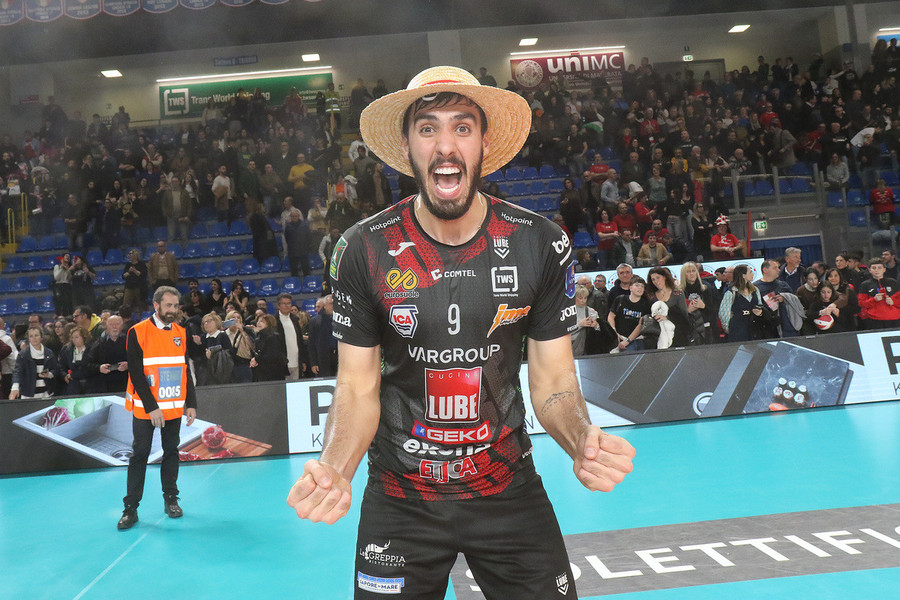 Poriya versione "One Piece" con la maglia Lube 2024/25