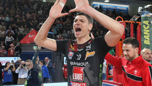 Podrascanin dice addio al volley giocato: la Lube saluta una leggenda Podrascanin dice addio al volley giocato: la Lube saluta una leggenda