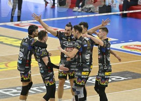 Play Off Superlega: Perugia lotta 4 set e vince gara 1 dei Quarti contro una bella Monza