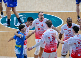 Superlega Credem Banca: Piacenza festeggia nell'anticipo, ma che fatica. Da 0-2 a 3-2. Cuneo muove la classifica