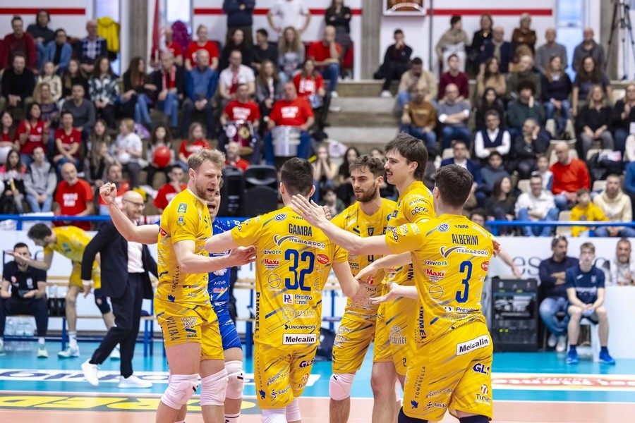 A2 Credem Banca: Prata di Pordenone in semifinale, Reggio Emilia e Palmi in A3