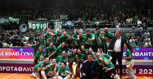 Il Panathinaikos di coach Chiappini che vince in Grecia