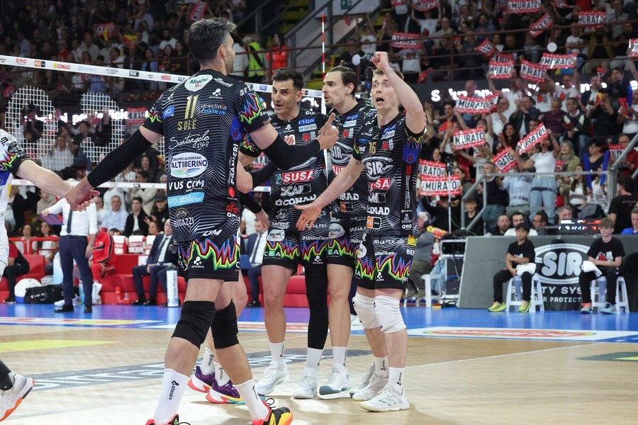 Finale Scudetto:  Gara1. Perugia riparte a mille. 3-0 su una Lube che fatica in attacco