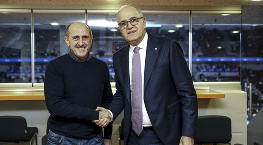 Luca Pieragnoli con il Presidente della federazione Turca