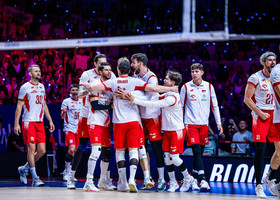 VNL Finals: Vince ancora la Polonia. 3-2 agli USA. Slovenia di bronzo VNL Finals: Vince ancora la Polonia. 3-2 agli USA. Slovenia di bronzo