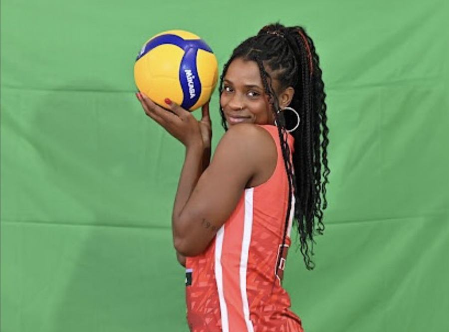 Costa Volpino: Rumors su Regla Flavia Martinez Ortiz, figlia d’arte in arrivo dalla Grecia Costa Volpino: Rumors su Regla Flavia Martinez Ortiz, figlia d’arte in arrivo dalla Grecia