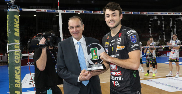 Il presidenre di Lega Massimo Righi e Loeppky