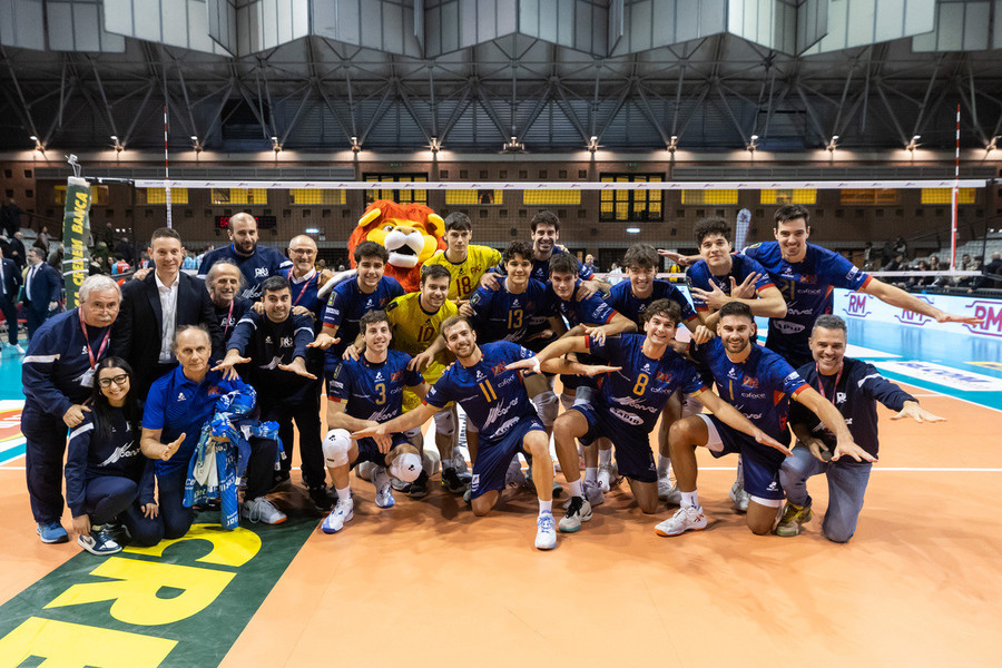 Ravenna si conferma in vetta Ravenna si conferma in vetta