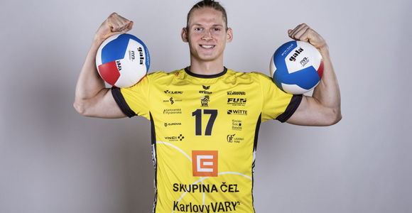Renārs-Pauls Jansons con la maglia del Vk CEZ Karlovarsko Renārs-Pauls Jansons con la maglia del Vk CEZ Karlovarsko
