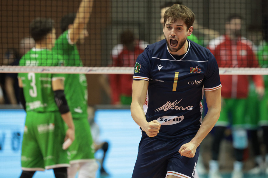 Cuneo: Riccardo Copelli rinforza il reparto centrali: &quot;Giocare qui è un sogno, ora voglio dimostrare di valere la Superlega&quot;