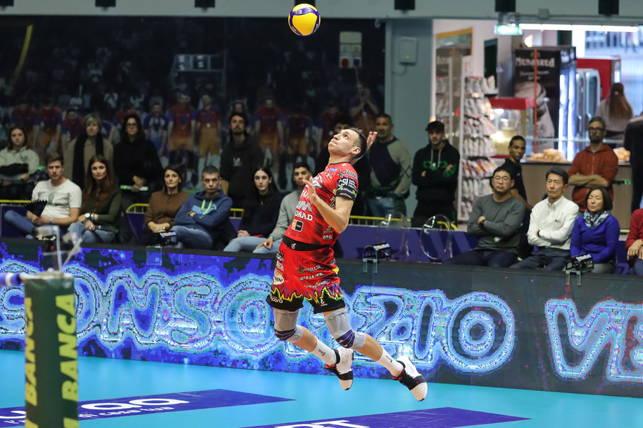 Perugia: Russo caviglia ko. Niente Champions per il centrale
