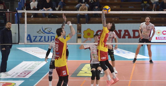 Serie A3 Credem Banca: oggi alle 17 Gara 3 tra Reggio Emilia e Reggio Calabria Serie A3 Credem Banca: oggi alle 17 Gara 3 tra Reggio Emilia e Reggio Calabria