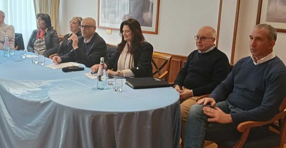 Sacripanti e il suo gruppo di lavoro