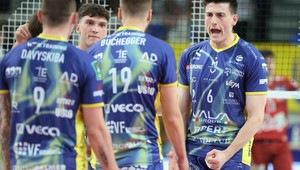 Perugia ufficializza Giovanni Sanguinetti: è il nuovo centrale bianconero Perugia ufficializza Giovanni Sanguinetti: è il nuovo centrale bianconero