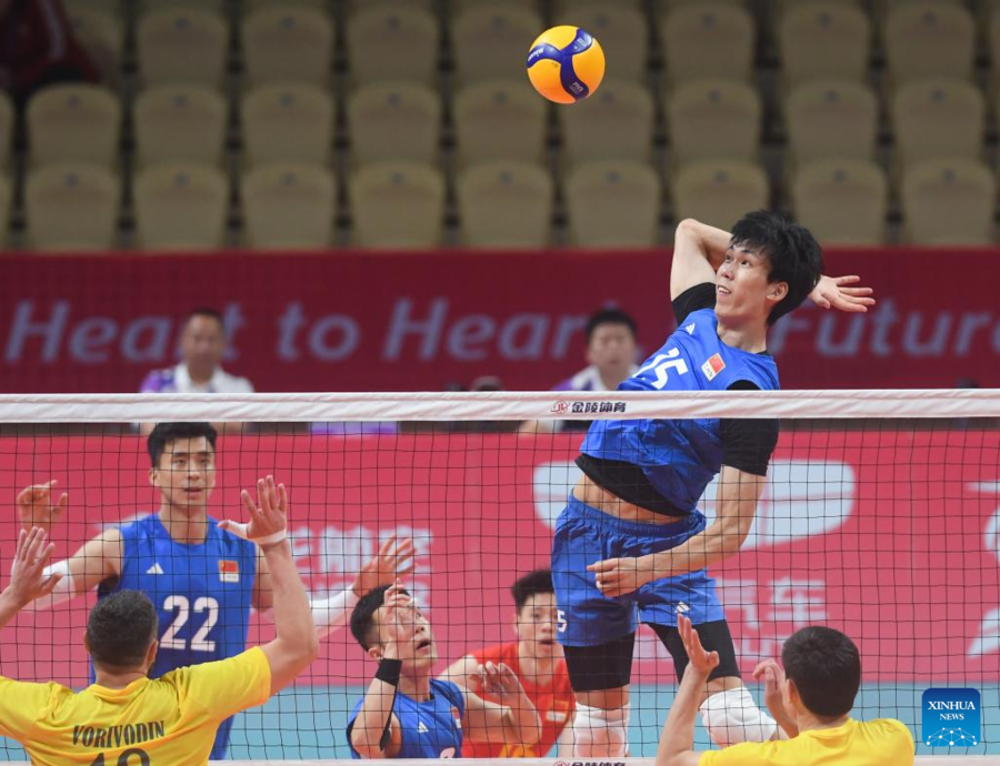 Cisterna, dal Giappone arriva il gigante Peng: "La Superlega è il campionato più difficile del mondo" Cisterna, dal Giappone arriva il gigante Peng: "La Superlega è il campionato più difficile del mondo"