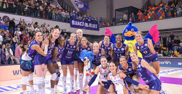 LVF A1 Fineco: Scandicci rimonta Novara, Aleksic MVP con sette muri