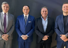 Nella foto da sx, l’AD della Lega Pallavolo Serie A Fabio Fistetto, il presidente della Regione Piemonte Alberto Cirio, l’assessore regionale allo Sport Paolo Bongioanni e il presidente del Cuneo Volley Gabriele Costamagna Nella foto da sx, l’AD della Lega Pallavolo Serie A Fabio Fistetto, il presidente della Regione Piemonte Alberto Cirio, l’assessore regionale allo Sport Paolo Bongioanni e il presidente del Cuneo Volley Gabriele Costamagna