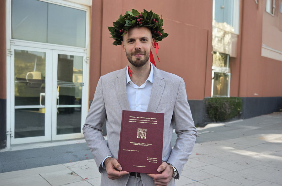 Trento: Dottor Sbertoli, non solo volley: il capitano di Trento si laurea in Economia alla Bicocca