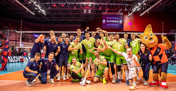 EuroVolley: Slovenia senza ostacoli, Serbia travolta 3-0! Soli avanti ai Quarti EuroVolley: Slovenia senza ostacoli, Serbia travolta 3-0! Soli avanti ai Quarti