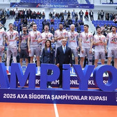 Turchia: Lo Ziraat Bankkart batte il Fenerbahçe 3-1 e conquista per la quinta volta la Supercoppa