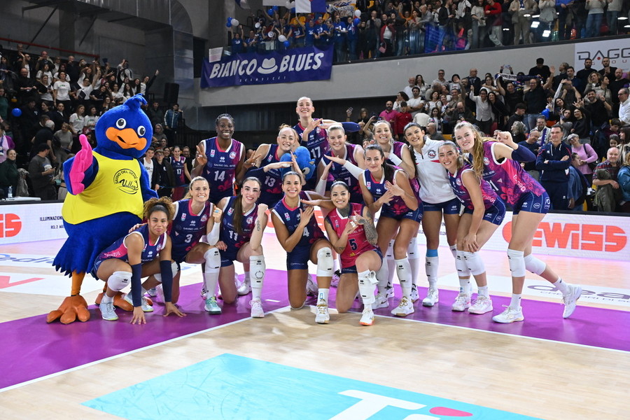 A1 Tigotà: Scandicci vince il big match al tie break. Novara strappa un punto d'oro