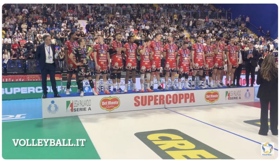 Del Monte Supercoppa: La premiazione della Sir campione