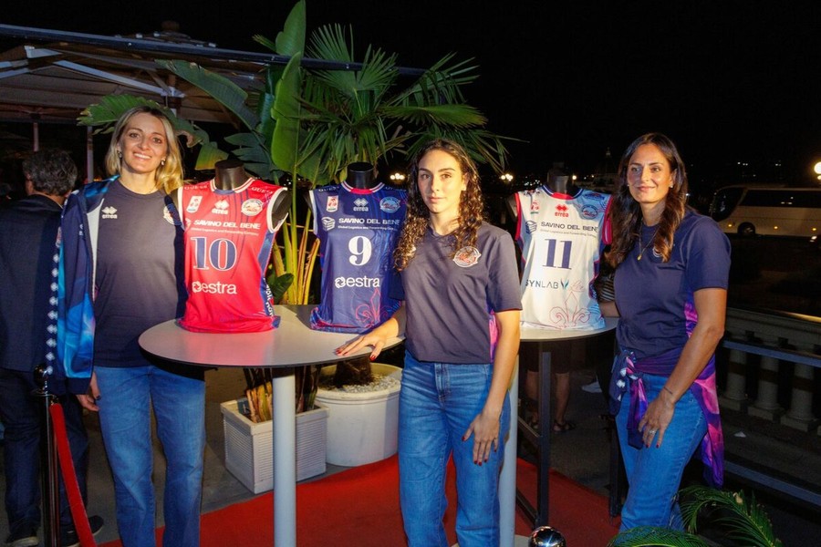 Le maglie di Scandicci, una delle formazioni più esperte del campionato Le maglie di Scandicci, una delle formazioni più esperte del campionato