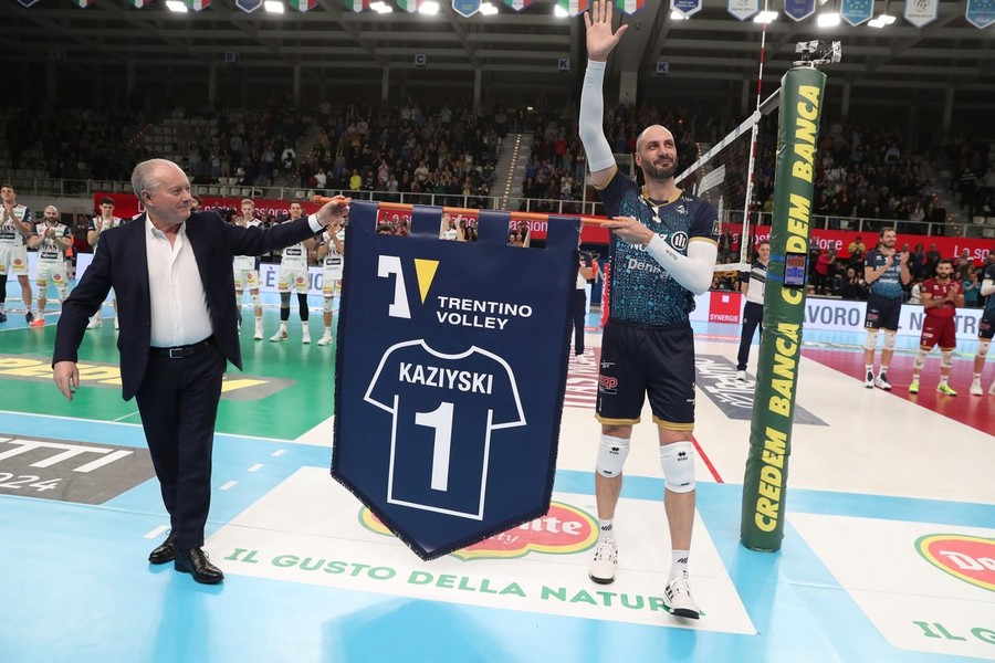 Kaziyski, stando alle anticipazioni bulgare, si allenerà con il suo ex club Itas Trentino per poi volare in Bulgaria per i match più importanti