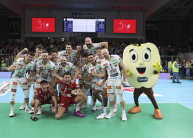 Superlega Credem Banca: Dura lezione. Trento ferma Perugia 3-1 e vola al terzo posto. Sirci tuona!