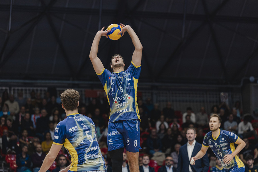 Amir Tizi-Oualou Amir Tizi-Oualou