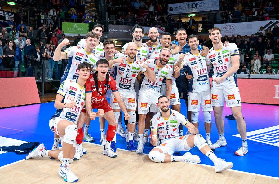 Superlega Credem Banca: Trento torna a vincere, Michieletto trascina i campioni d’Italia a Cuneo Superlega Credem Banca: Trento torna a vincere, Michieletto trascina i campioni d’Italia a Cuneo