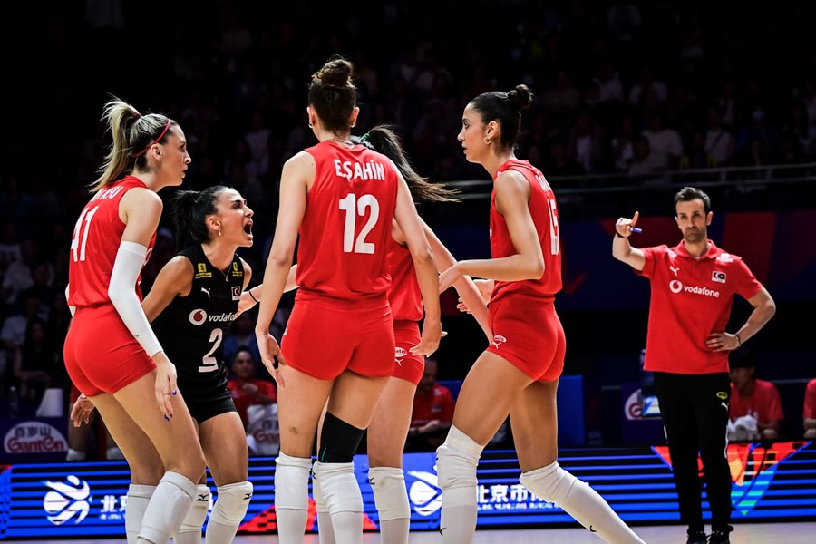 VNL F.: Tutti i risultati del 7 giugno. La Turchia di Santarelli vince al tie break il &quot;derby&quot; con la Polonia di Lavarini