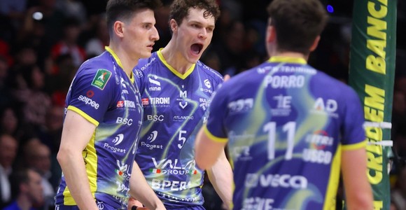 L'urlo di Pardo Mati, autore di 14 punti con il 91% in attacco