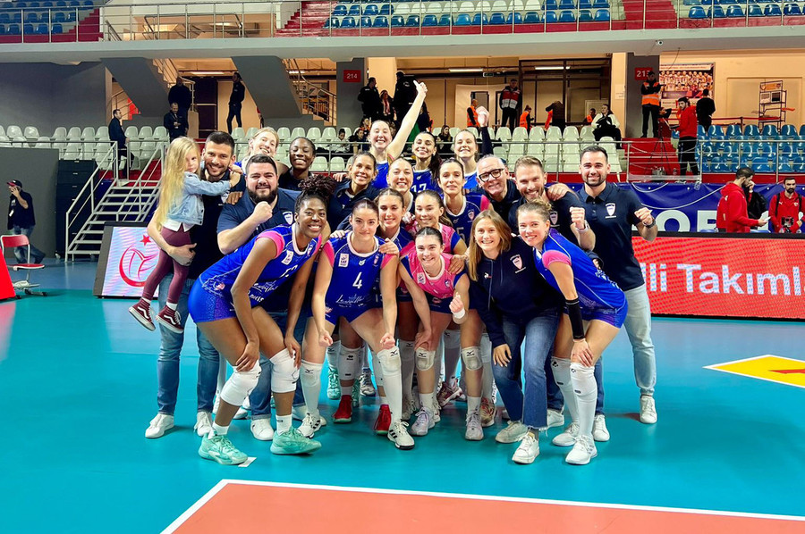 Cev Cup F.: Alessandro Orefice sbanca Istanbul. Il suo Parigi elimina il THY Cev Cup F.: Alessandro Orefice sbanca Istanbul. Il suo Parigi elimina il THY