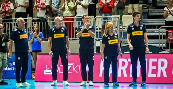 Memorial Agata Mróz-Olszewska: Velasco dopo il 3-0 alla Polonia: "Kate bene in 4. Adesso dovremo riflettere sulle scelte per il futuro" Memorial Agata Mróz-Olszewska: Velasco dopo il 3-0 alla Polonia: "Kate bene in 4. Adesso dovremo riflettere sulle scelte per il futuro"