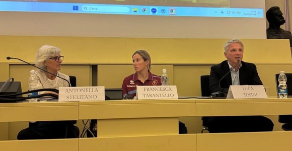 L’avvocato Luca Tosini, founding partner di Gas Sales Bluenergy Volley Piacenza, all'Università di Padova