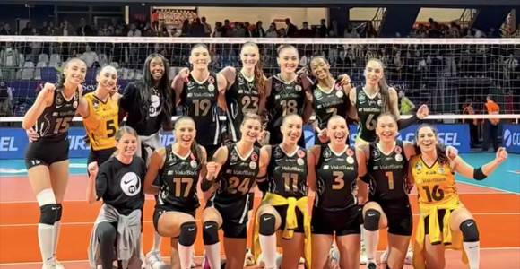Il Vakifbank di Guidetti vince gara1 di finale scudetto